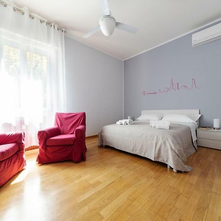 Sant'Orsola Colorful Huge Apartment Bolonia Exterior foto